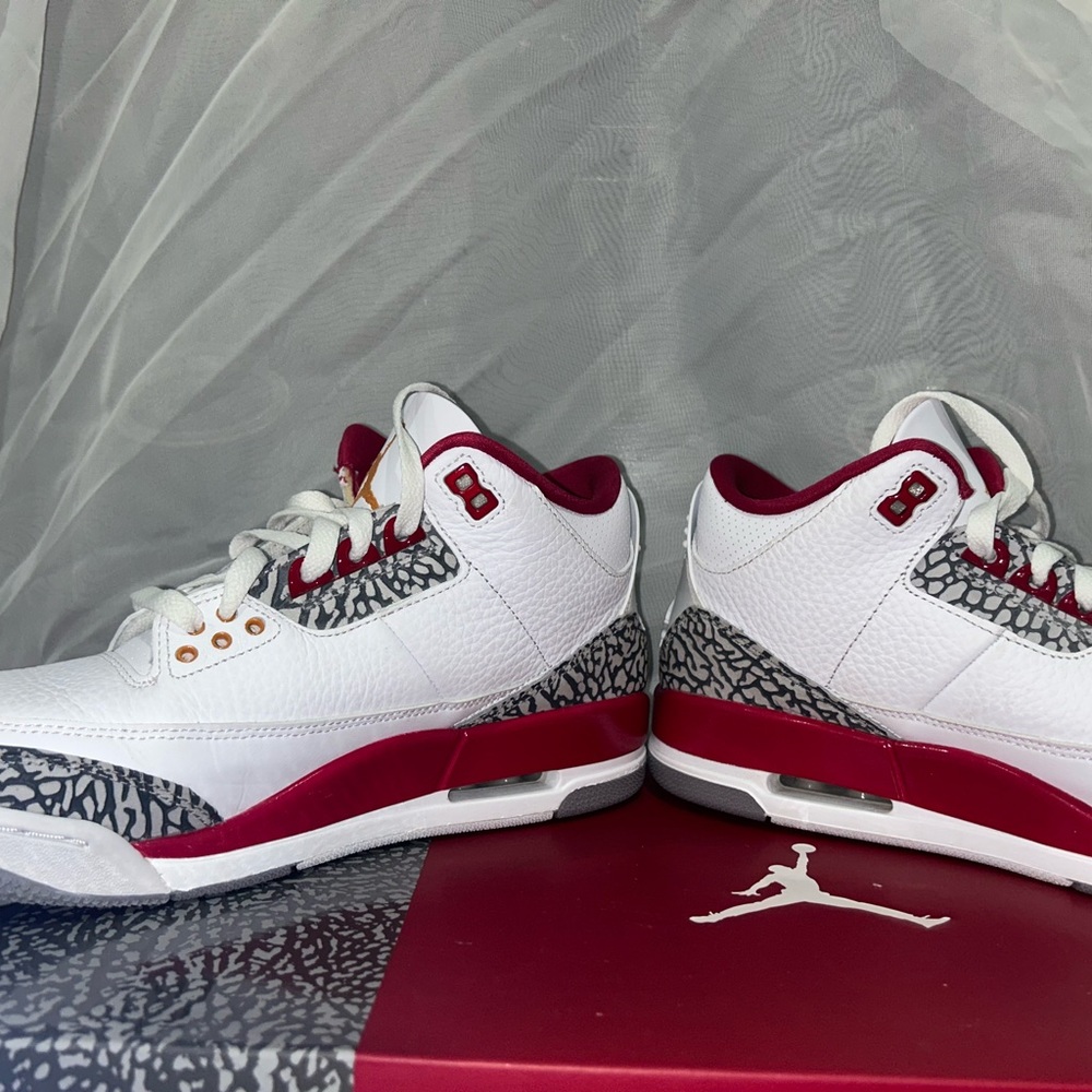 Jordan 3 Cardinal - Picture 6 of 6